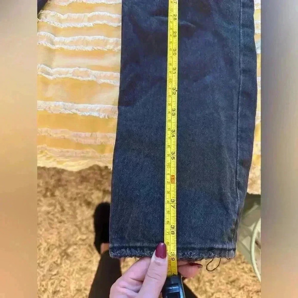 Abercrombie & Fitch Dad High Rise Jeans - Picture 9 of 9